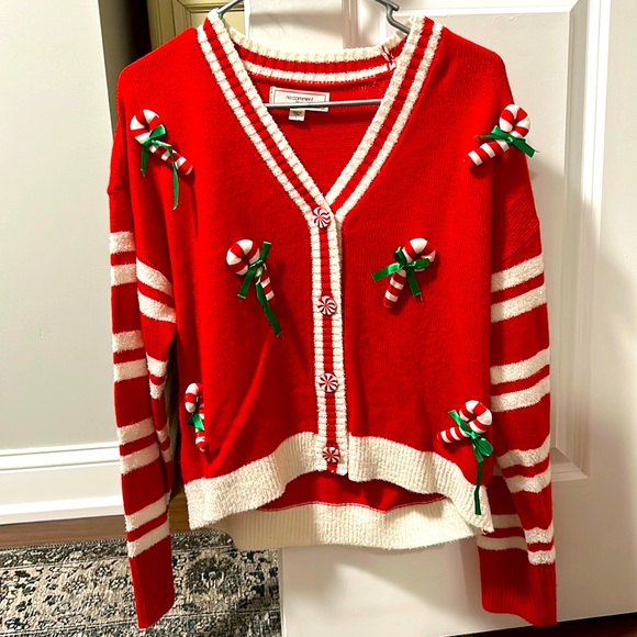 Christmas Sweater - Picture 1 of 3